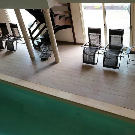 Jet D'eau Avec Piscine Interieure 30 Minutes Versailles * Montainville (Yvelines)